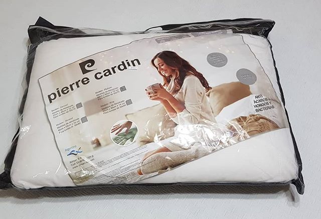 ALMOHADA DE VIAJE VISCOELASTICA MARCA: PIERRE CARDINCÓDIGO