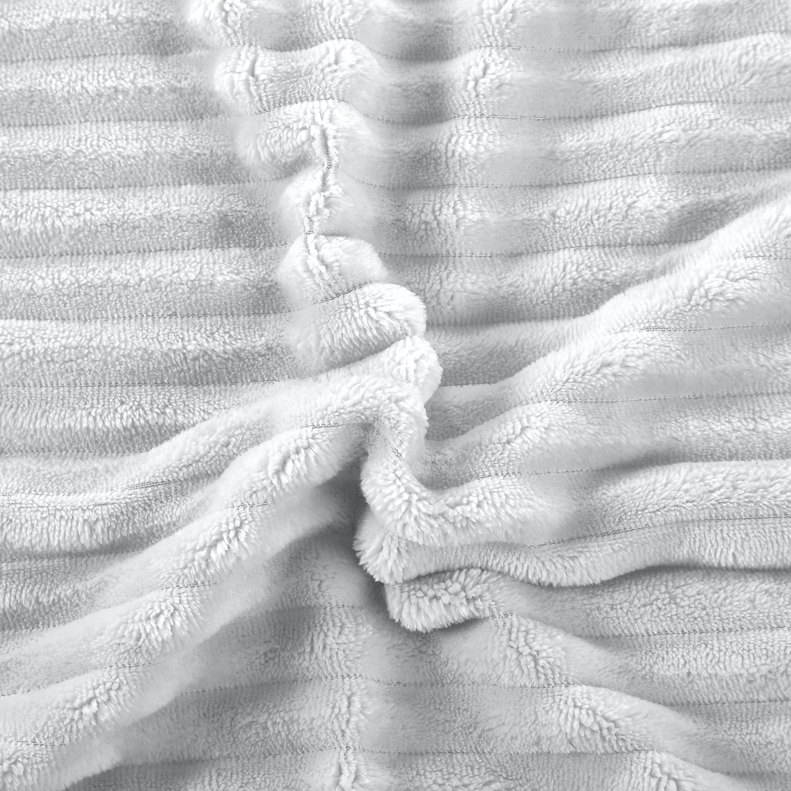 05 ACOLCHADO MOLLIS_GRIS